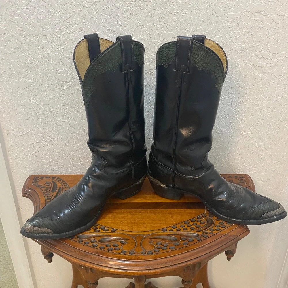 Justin Boots boots are