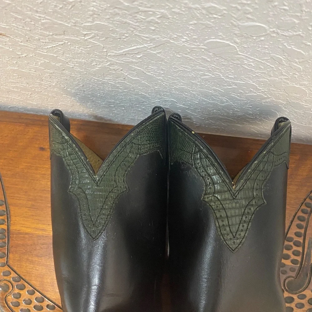 Justin Boots boots are