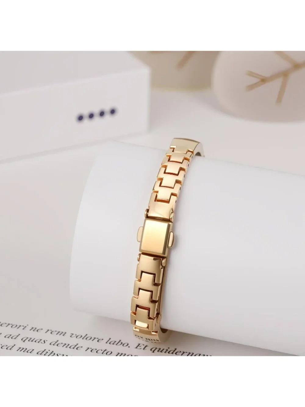 N/A women gold