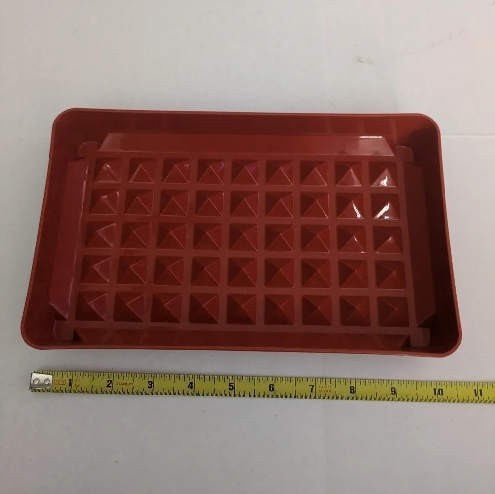 Tupperware questions leave