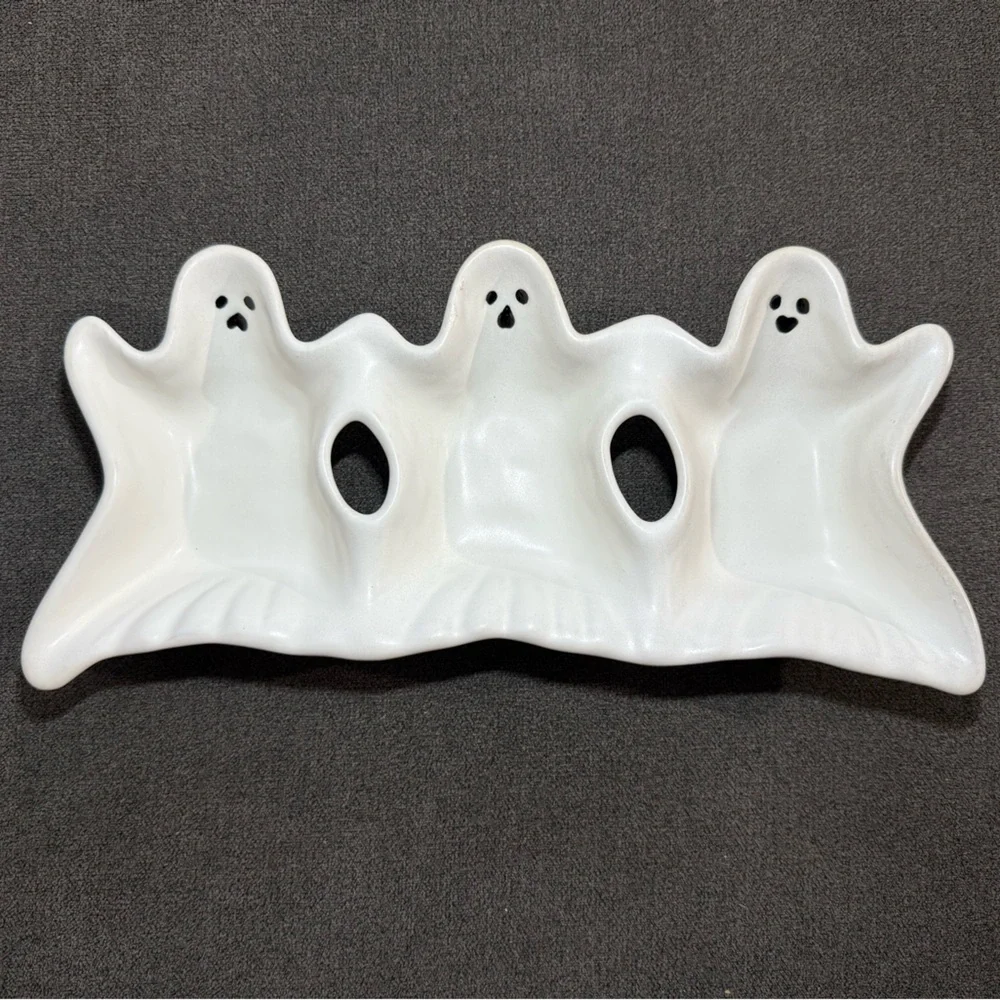 Pottery Barn invite these