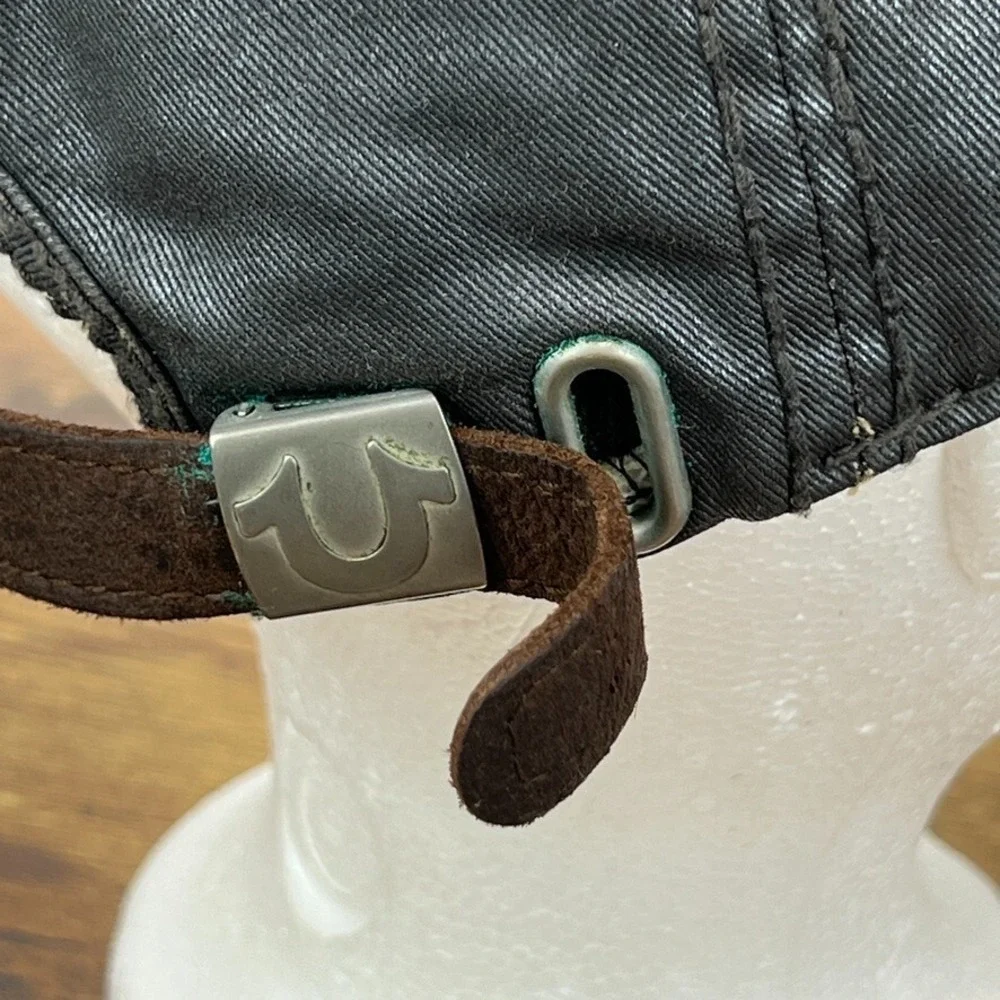 True Religion several small