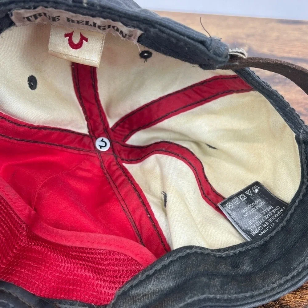 True Religion several small