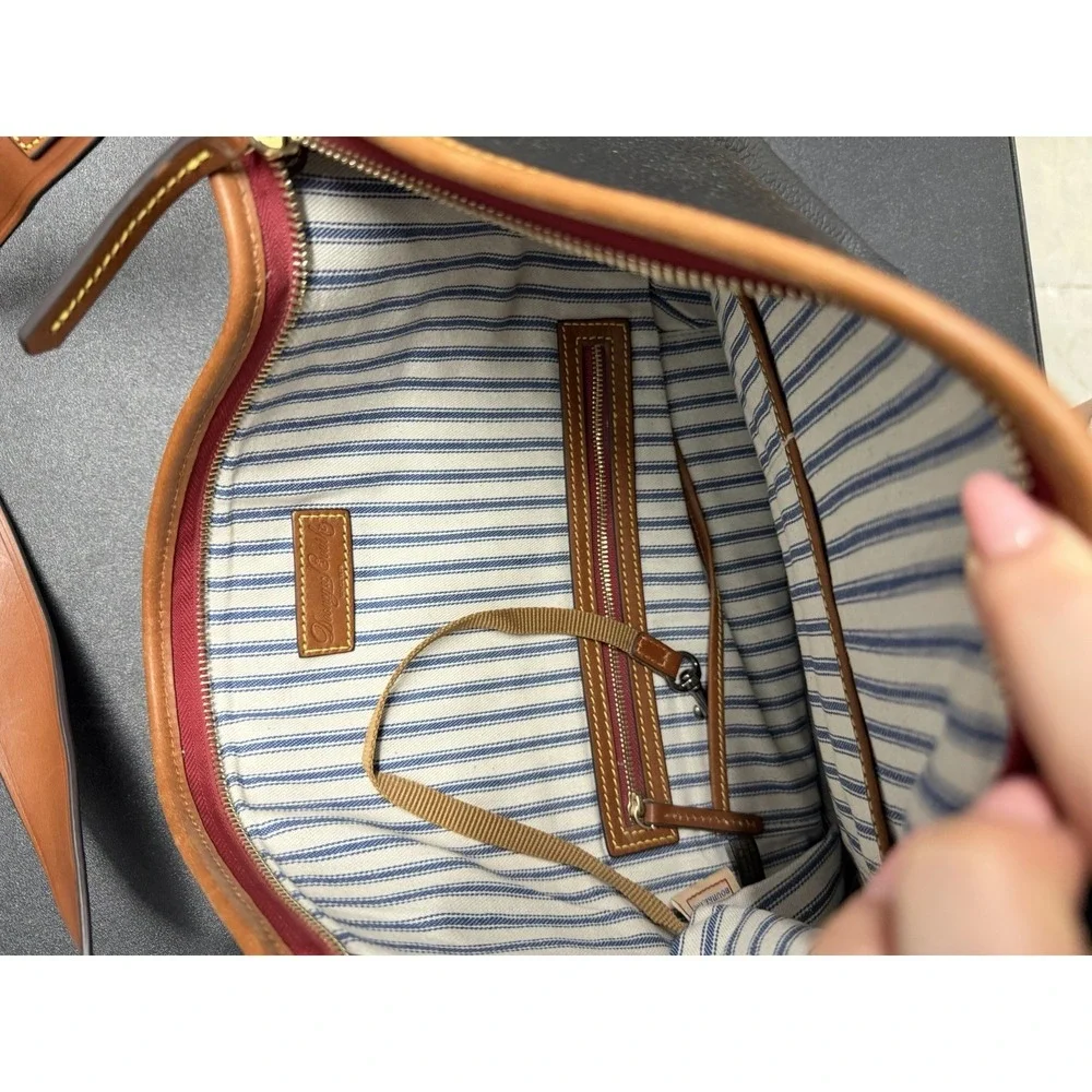 Dooney & Bourke item specifics