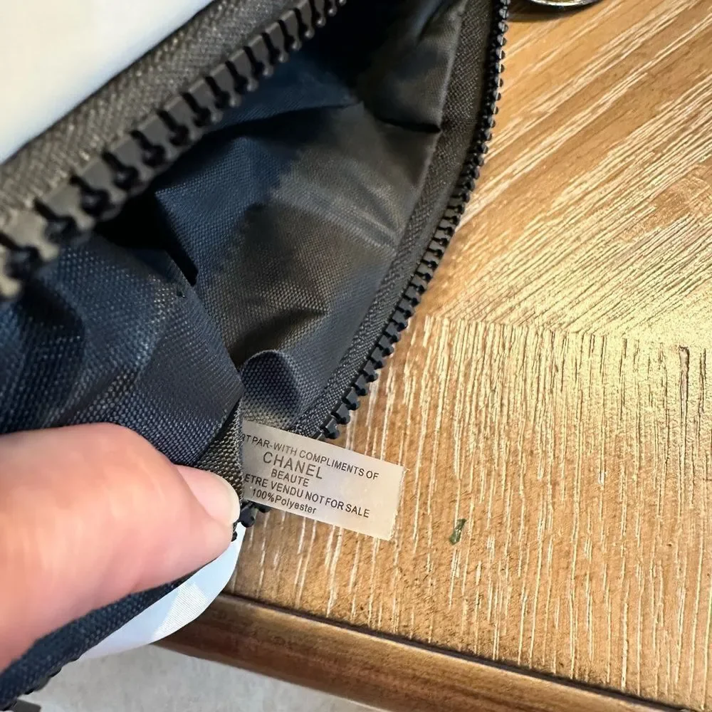 CHANEL includes brush