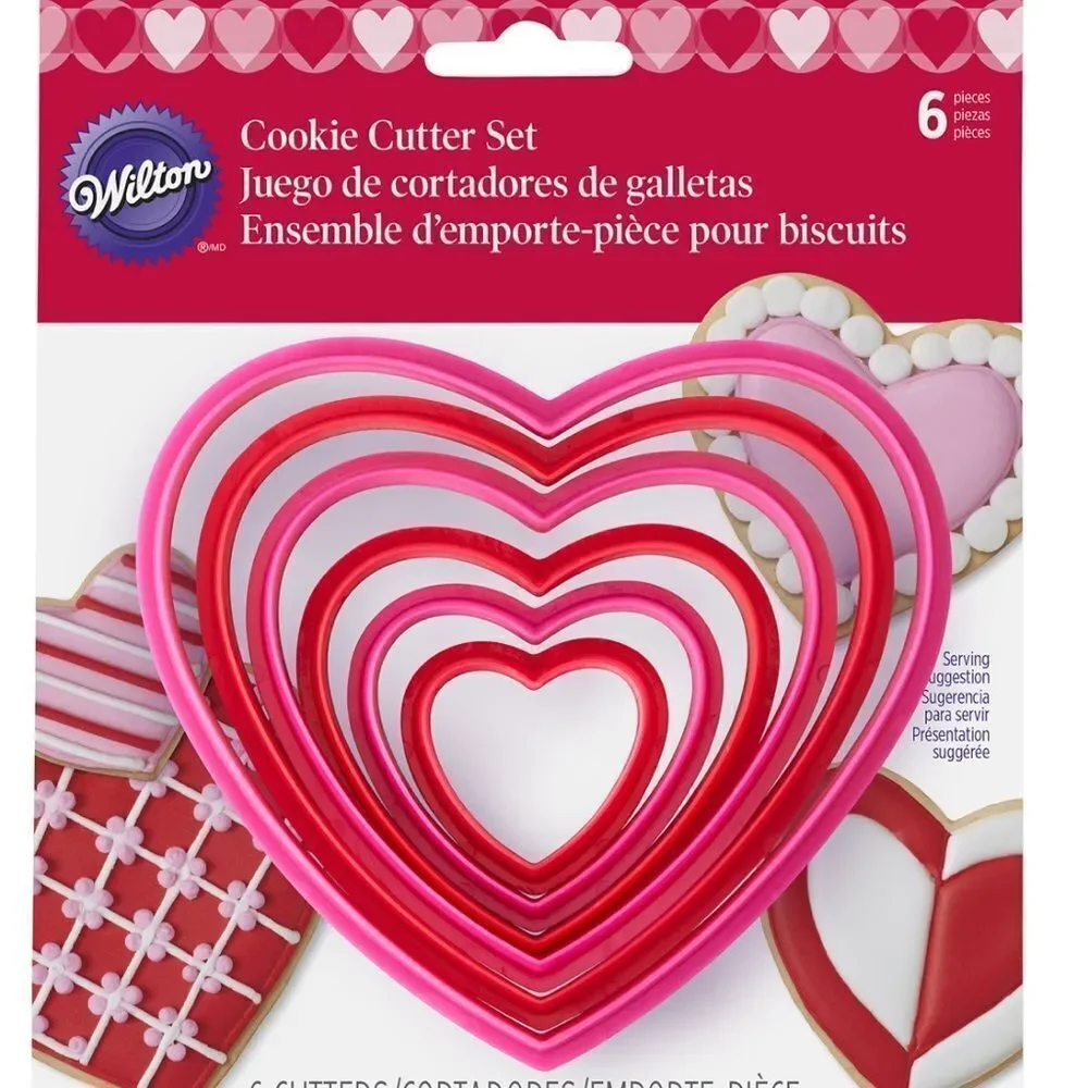 NWT Wilton 6‎ Piece Nested Heart Shaped Cookie Cutter Set Valentines Day
