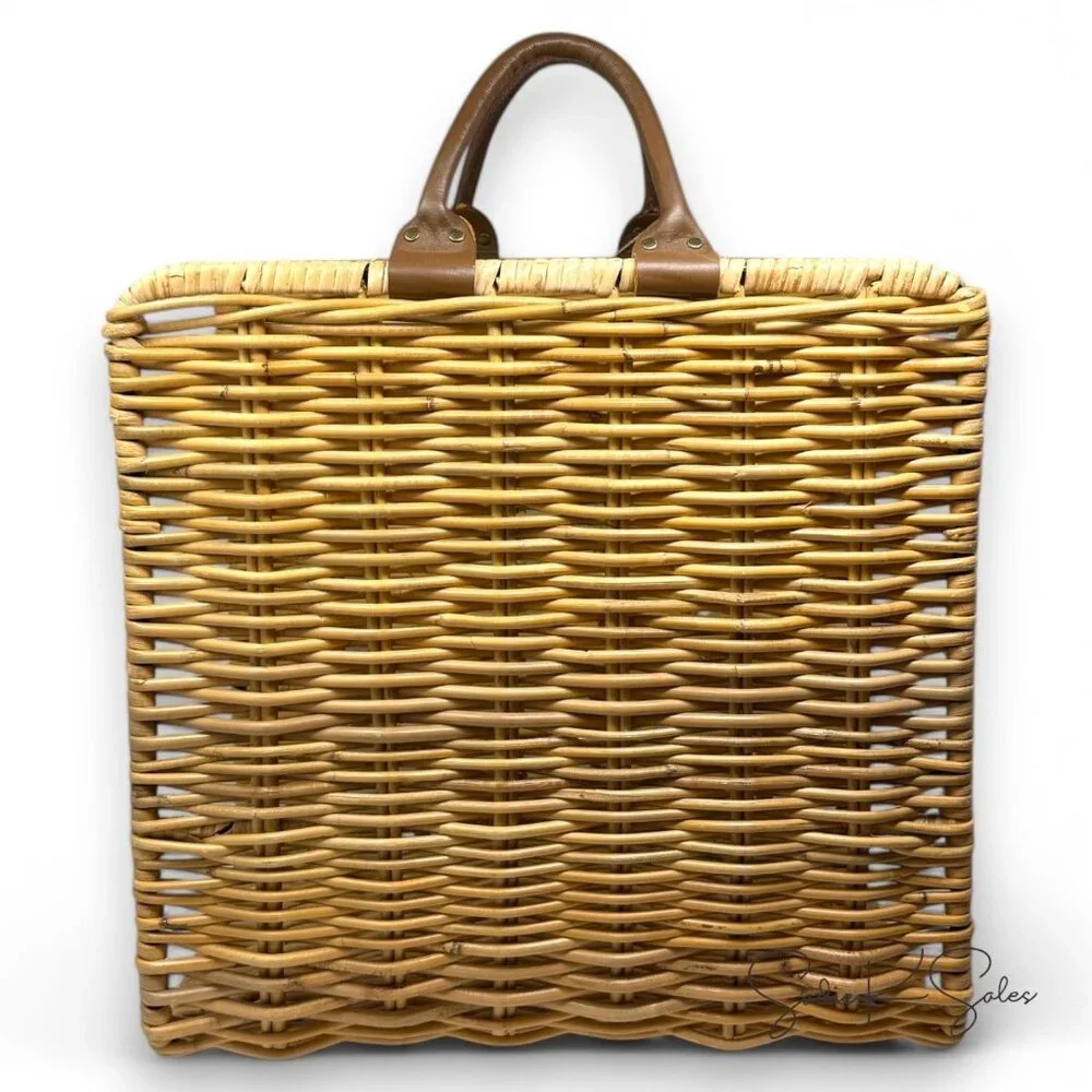 Threshold 17 rattan