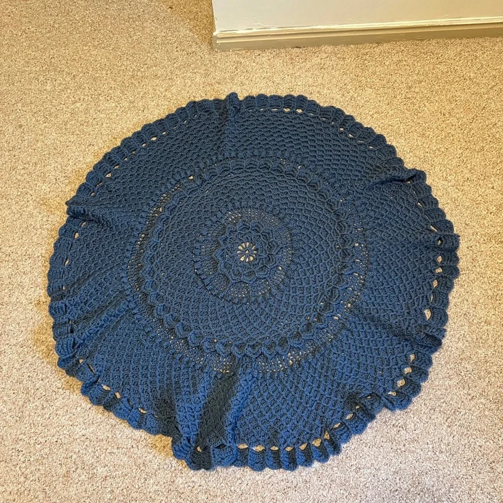 Handmade Round Crochet Throw Blanket Navy Blue Circular Mandala Afghan 35