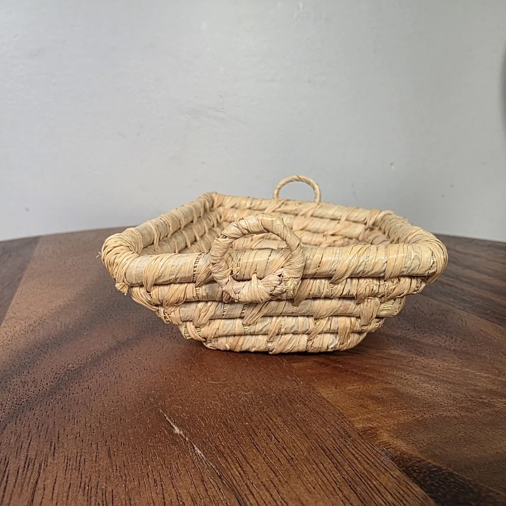 N/A handwoven rectangular