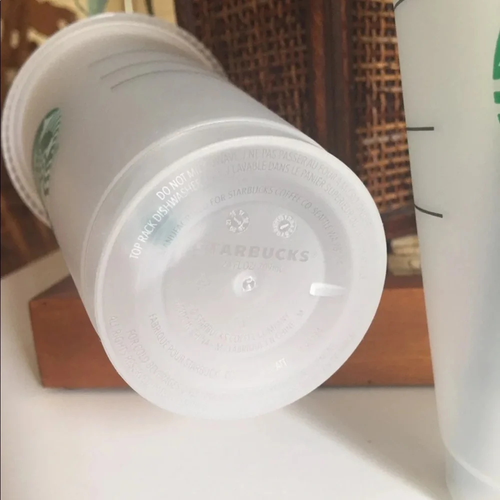 Starbucks bundle includes