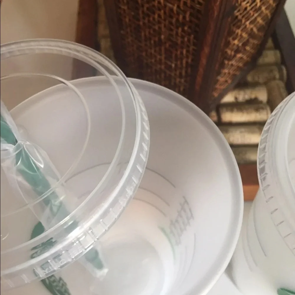 Starbucks bundle includes