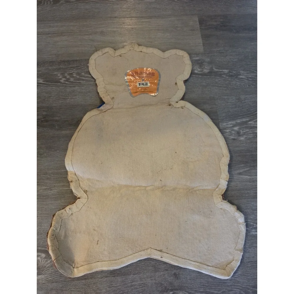 C.M. Shapes this bear