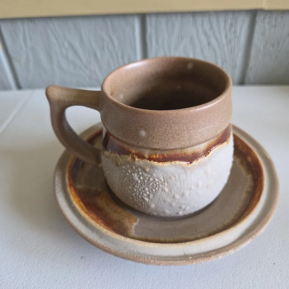Laurentian Pottery no chips