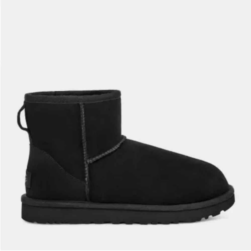 UGG excellent stitching