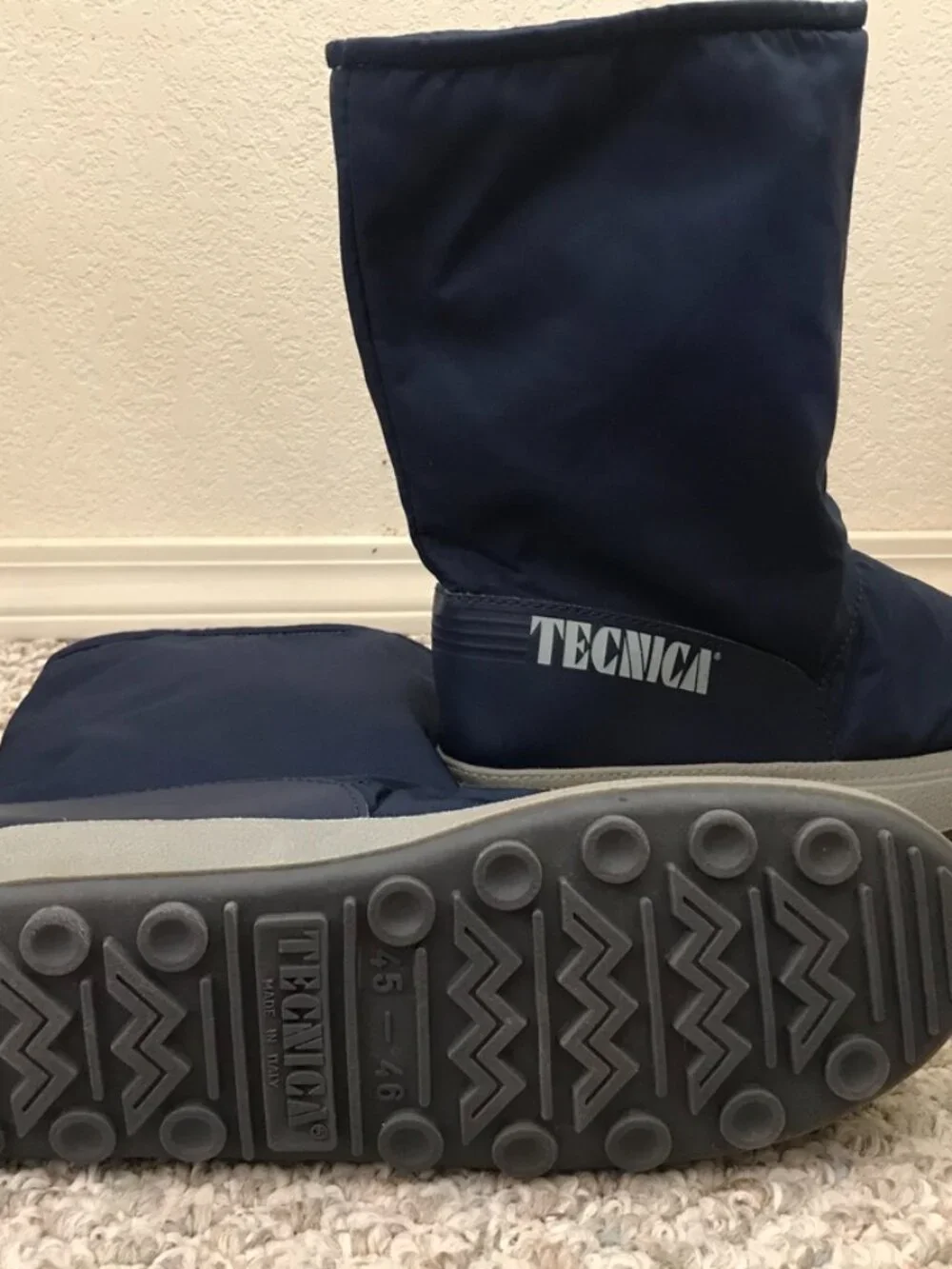 vintage TECHNICA lined moon boots size 45-46 blue and grey made in Italy