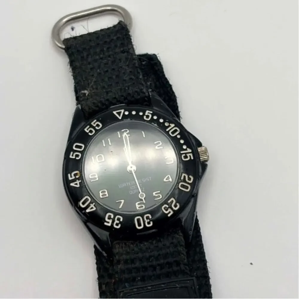 other black retro