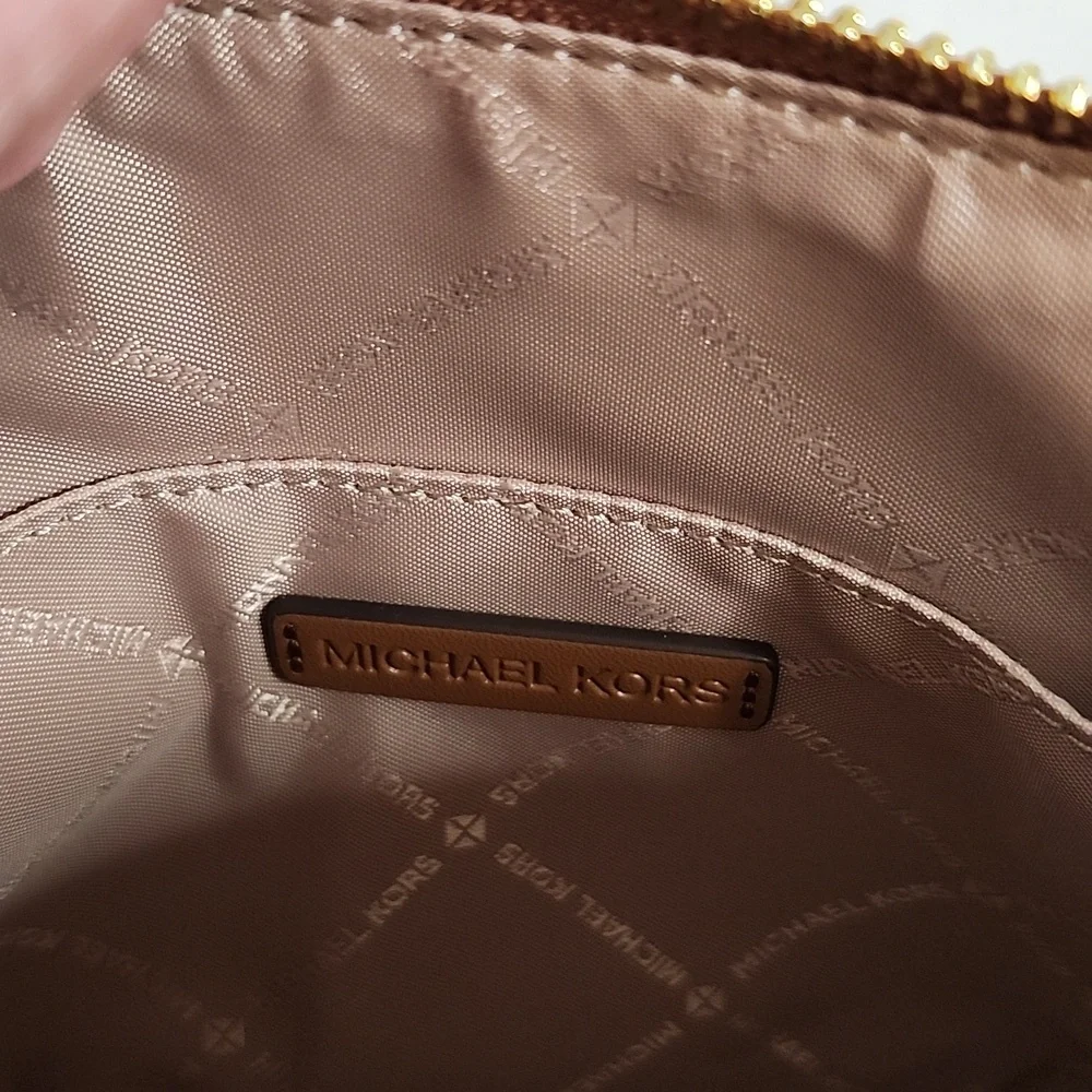 Michael Kors nwt chic