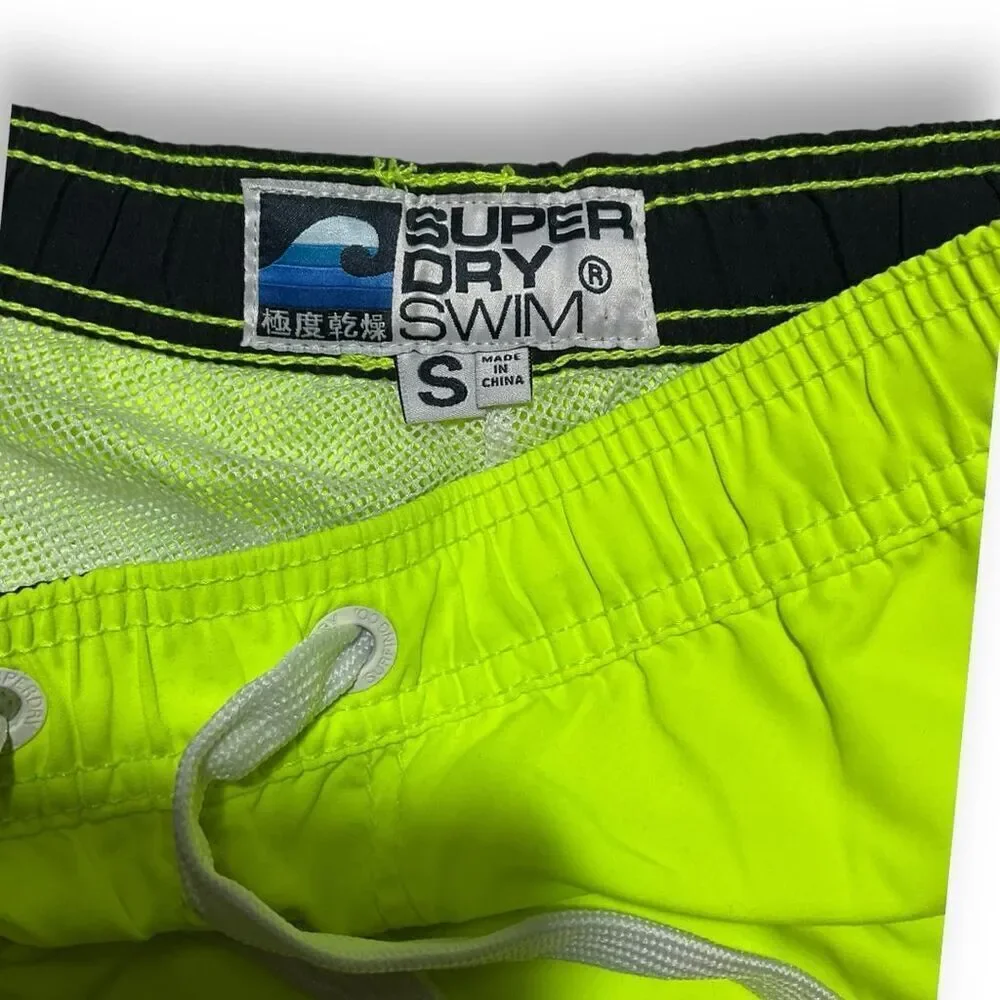 Superdry stand out