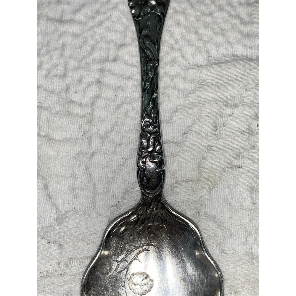 WALLACE NOUVEAU FLORAL STERLING SUGAR SPOON 35g Orchid Ornate Engraved Bowl 6.25