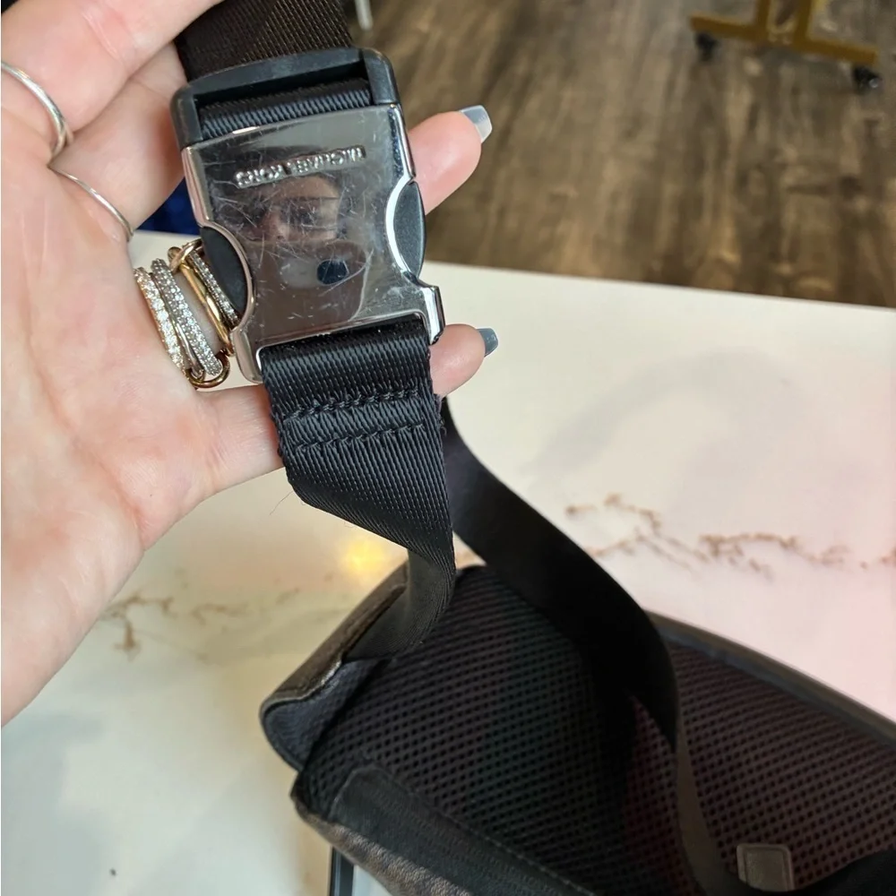 Michael Kors minor wear