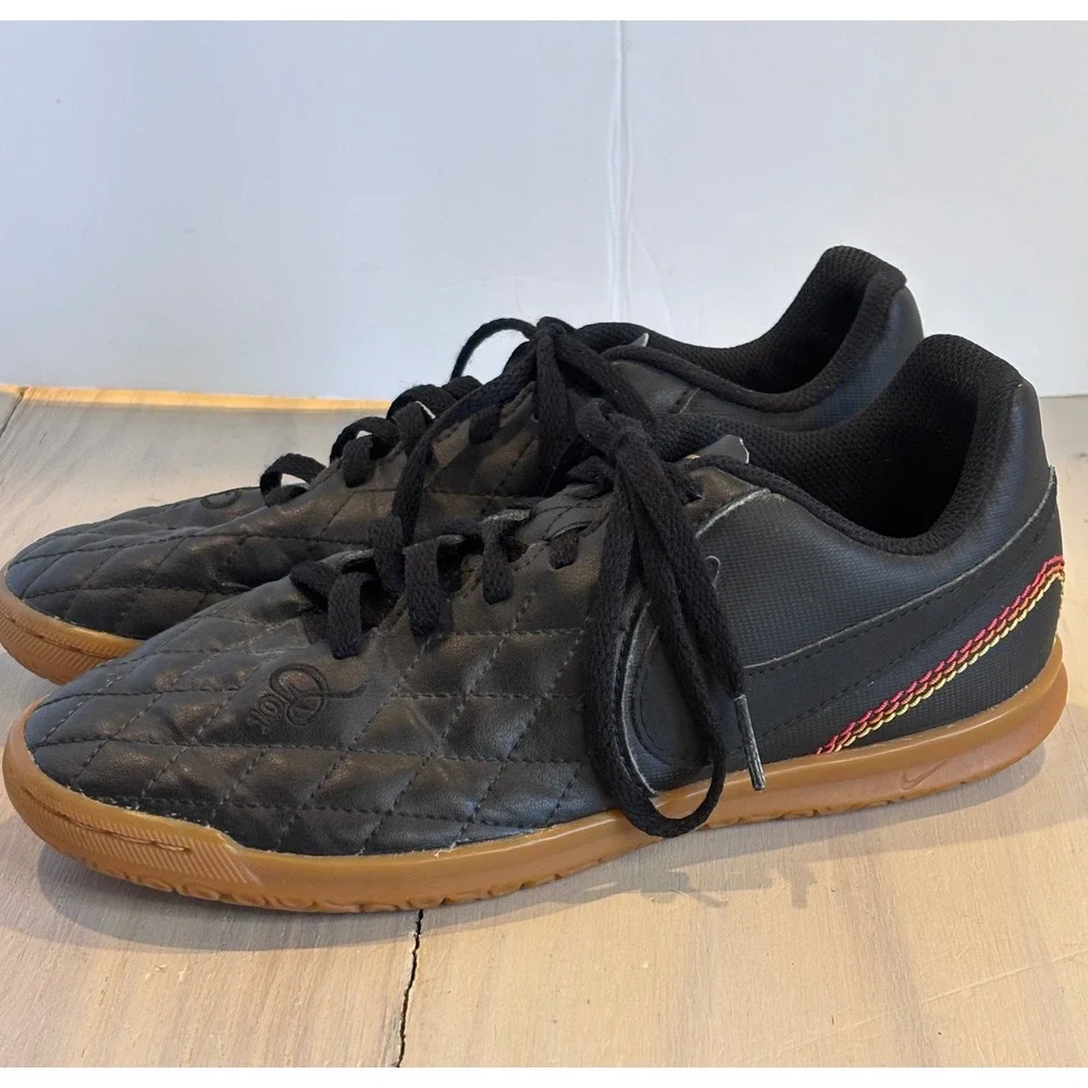 Nike Tiempo Legend 7 Academy IC Ronaldinho 10R Black Gum AQ3824-007 Kids 3.5Y