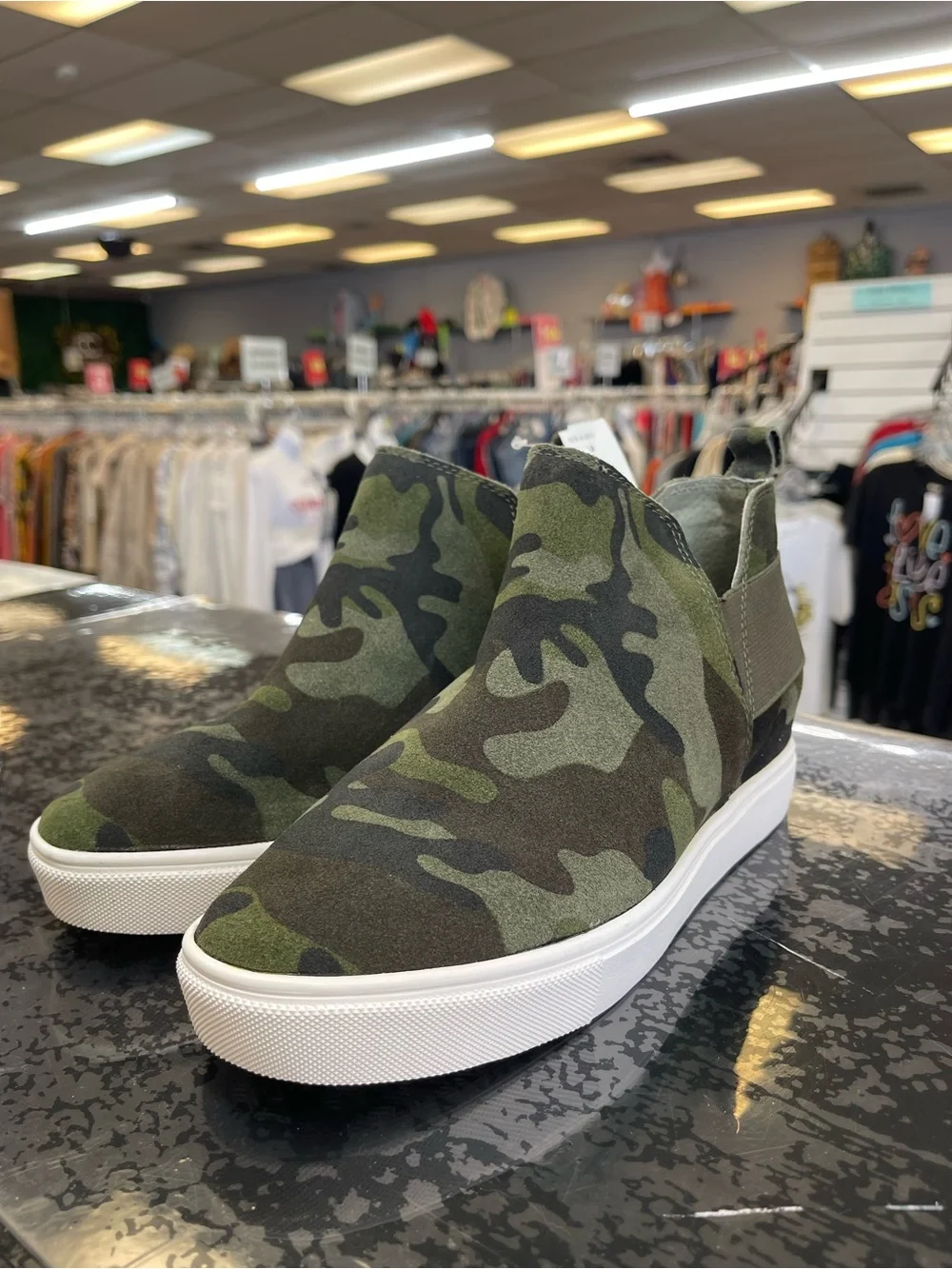 Steve Madden cushioned comfort panels