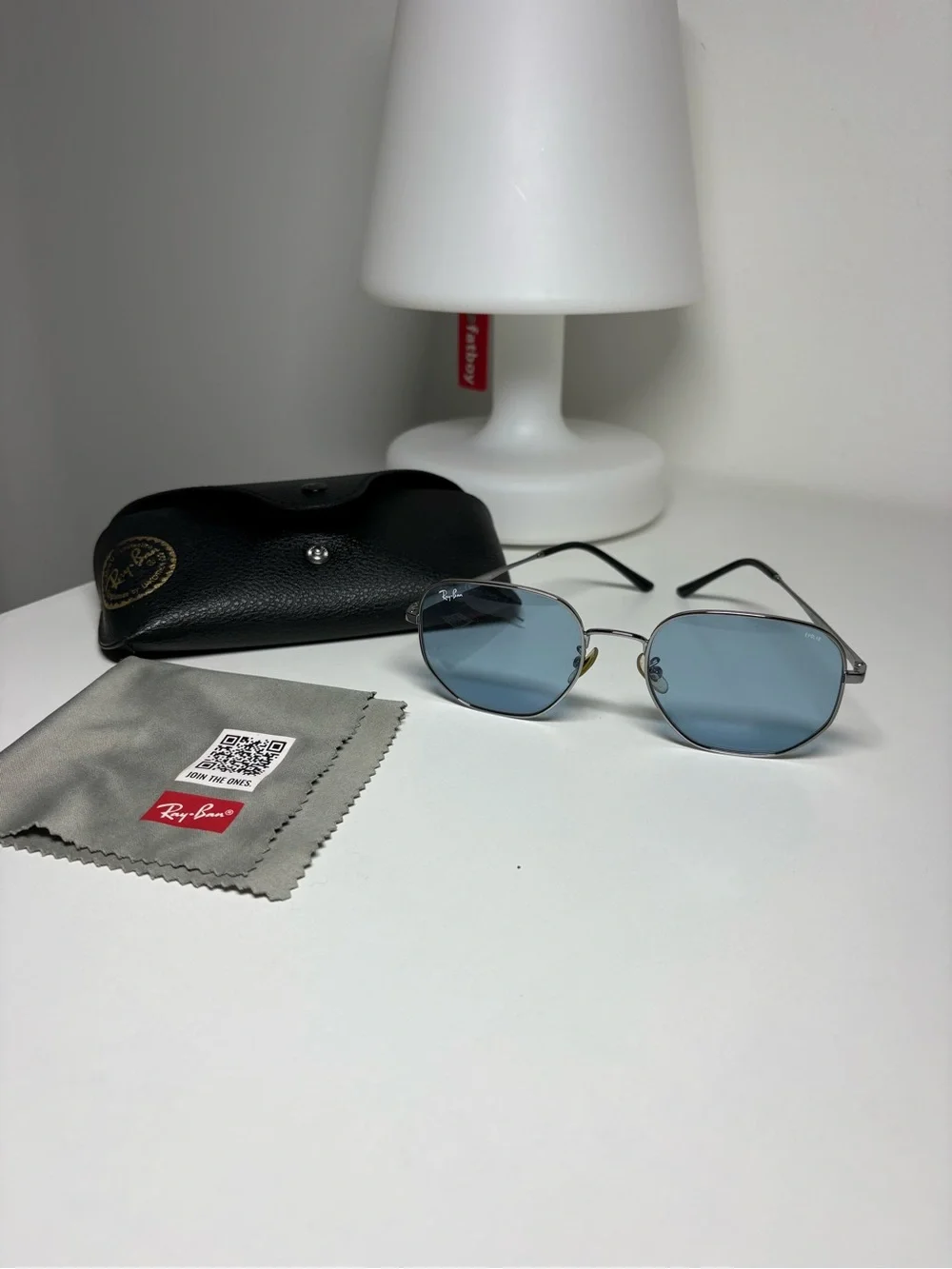 Ray-Ban very good