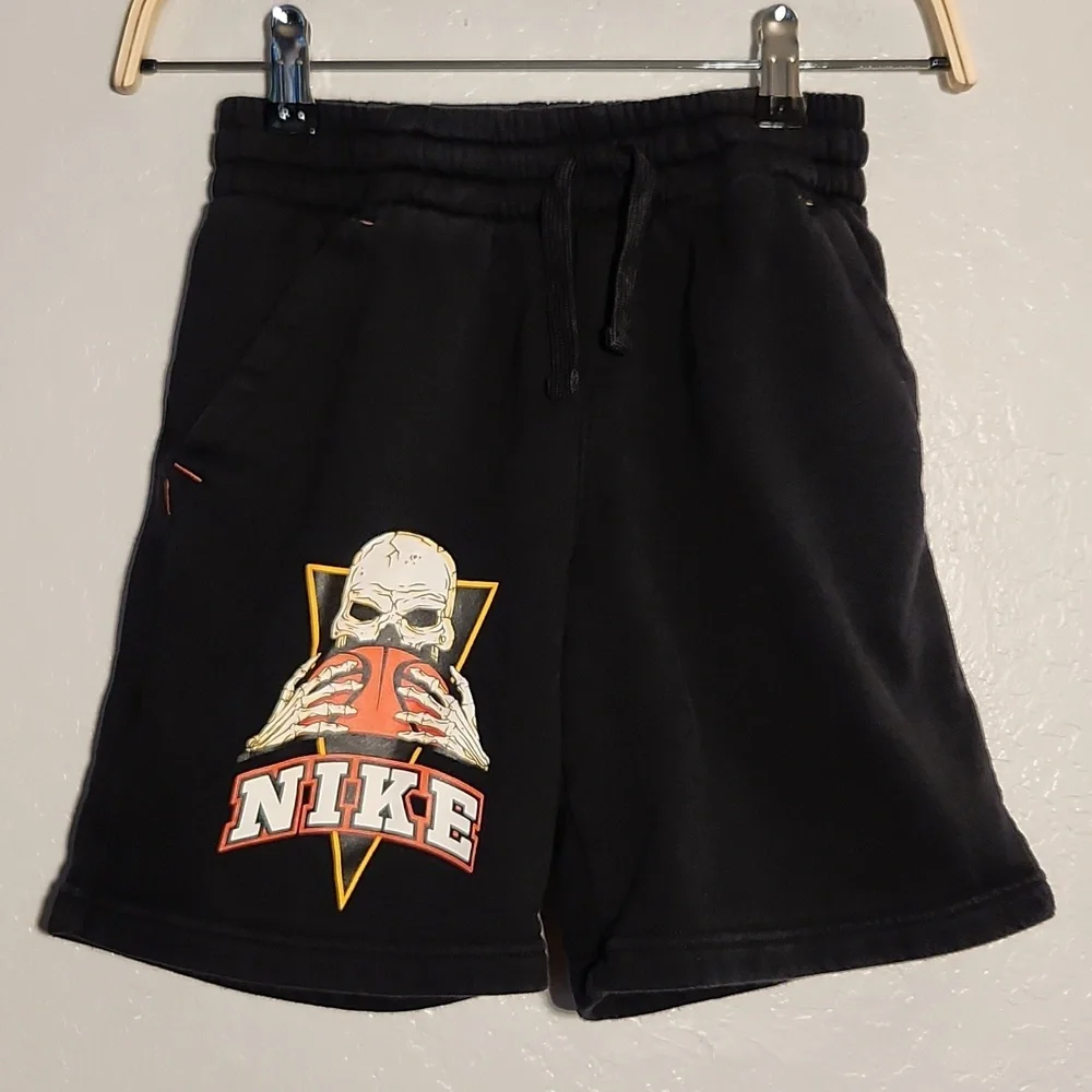 Nike skelton basketball