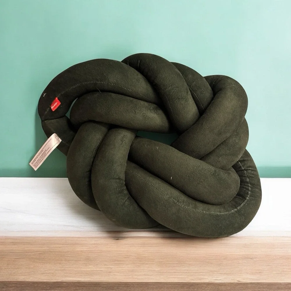 Reddy Dog Toy Snuffle Pet Mat Plush Stuffed‎ Green KNOT Chew Toy Cushion NWOT