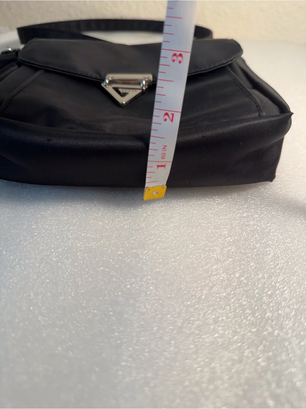 Guess smooth secure silver