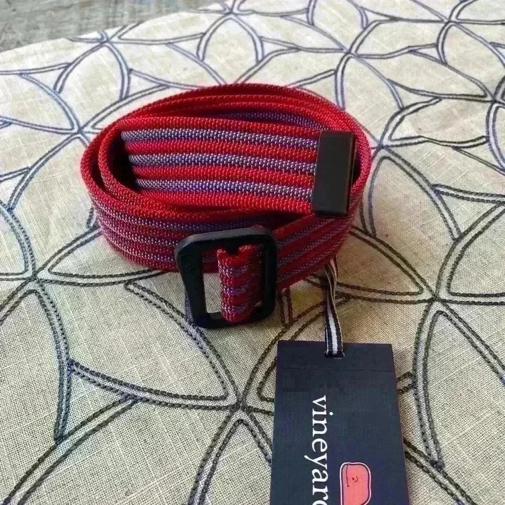 Vineyard Vines adjustable belt
