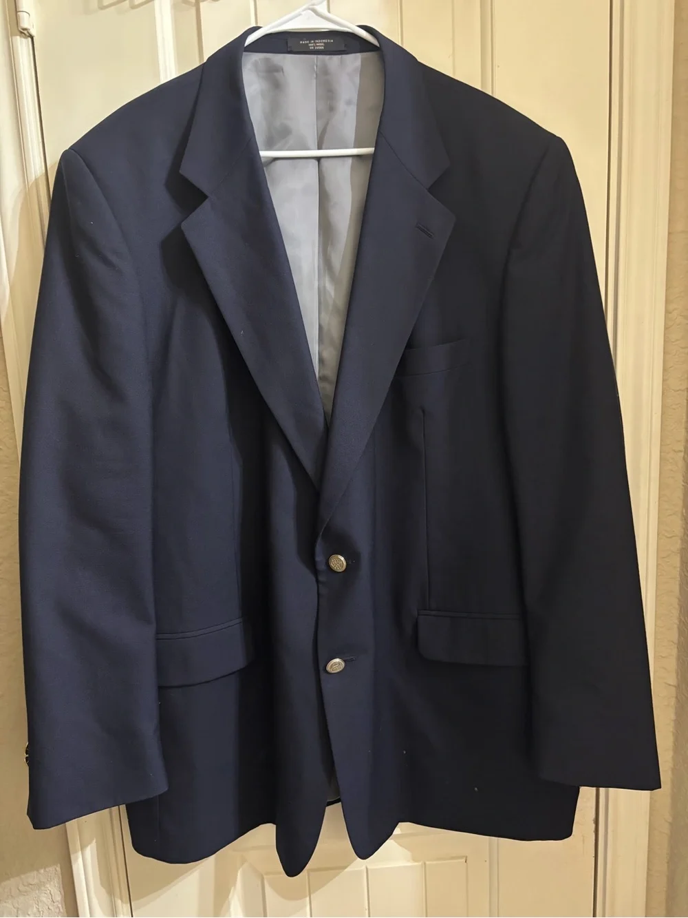 Men's Classic Navy Wool Blazer