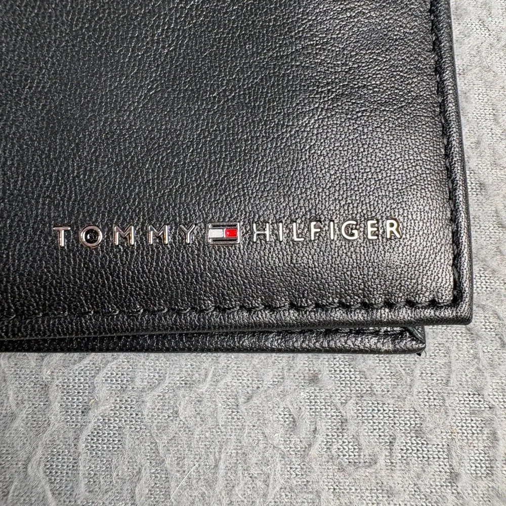 Tommy Hilfiger tommy hilfiger