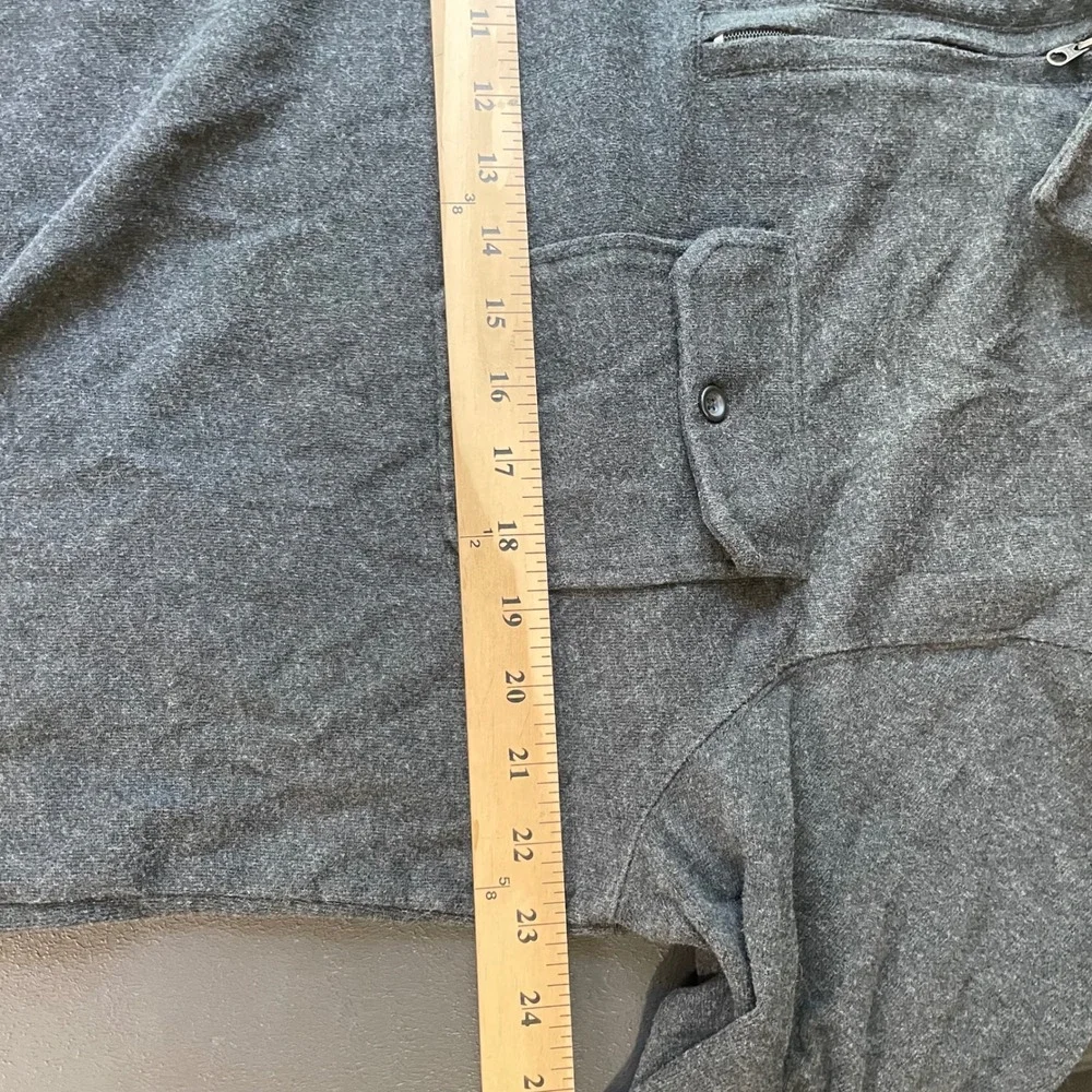 Banana Republic quiet luxury