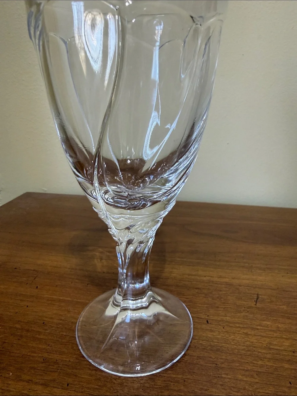 Noritake elegant wine