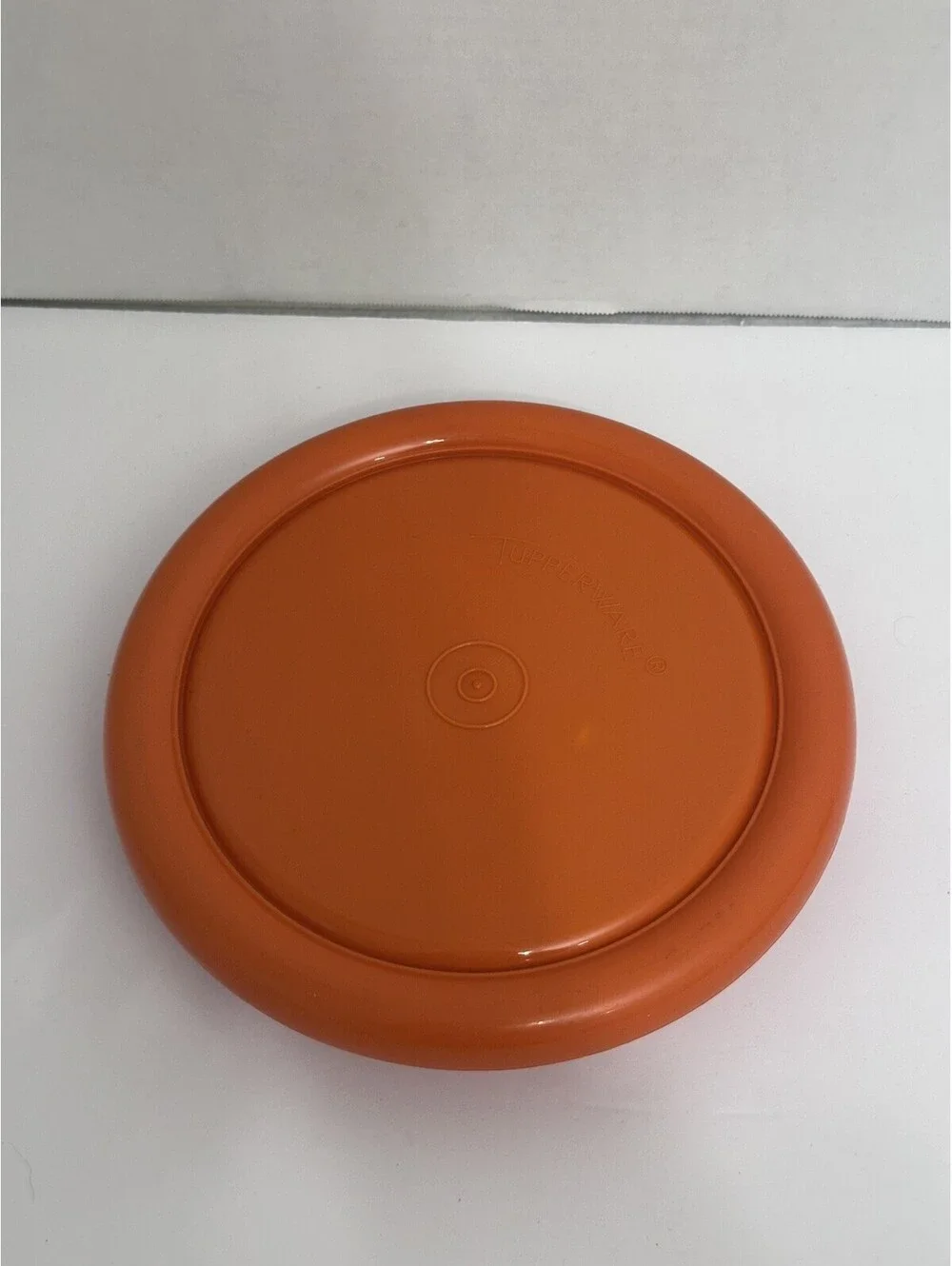 Tupperware gently used
