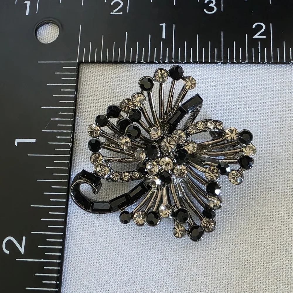 Vintage beautiful brooch