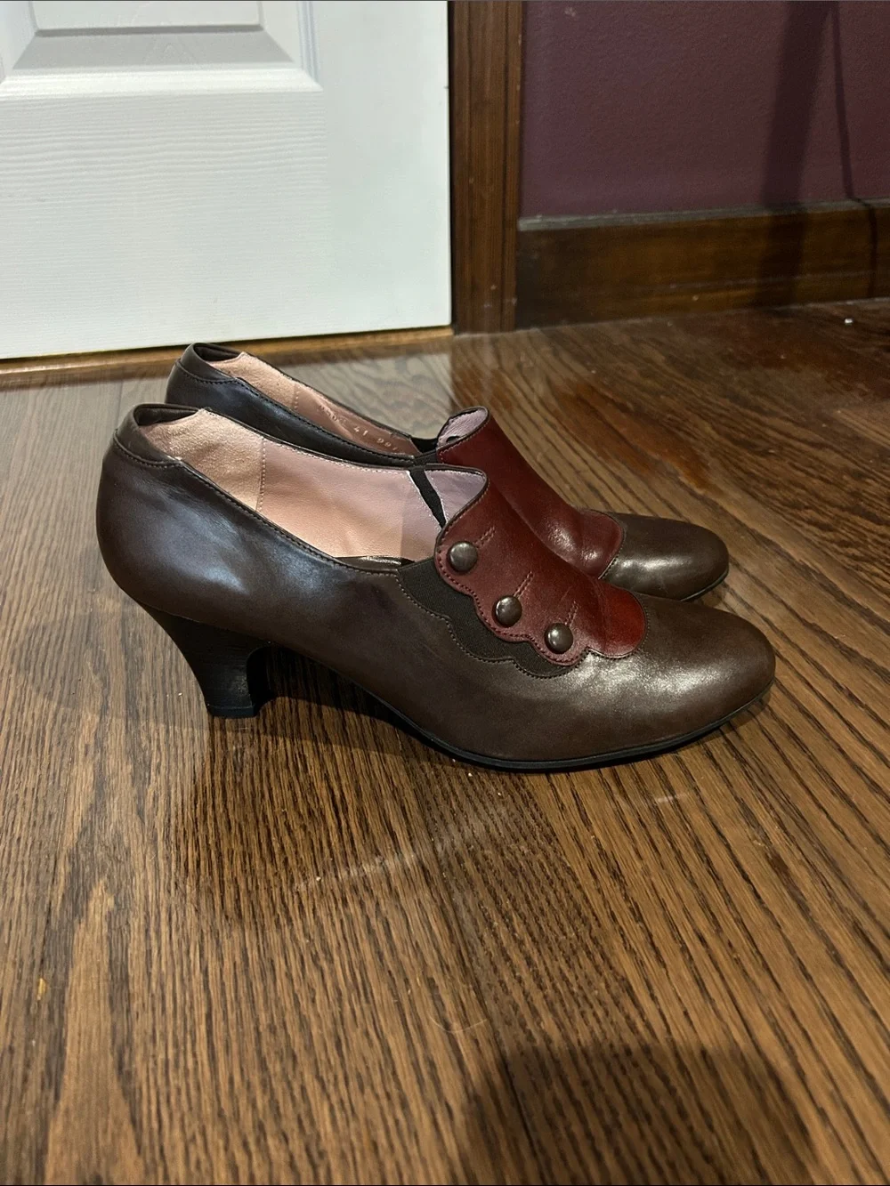 BeautiFeel refined oxfords