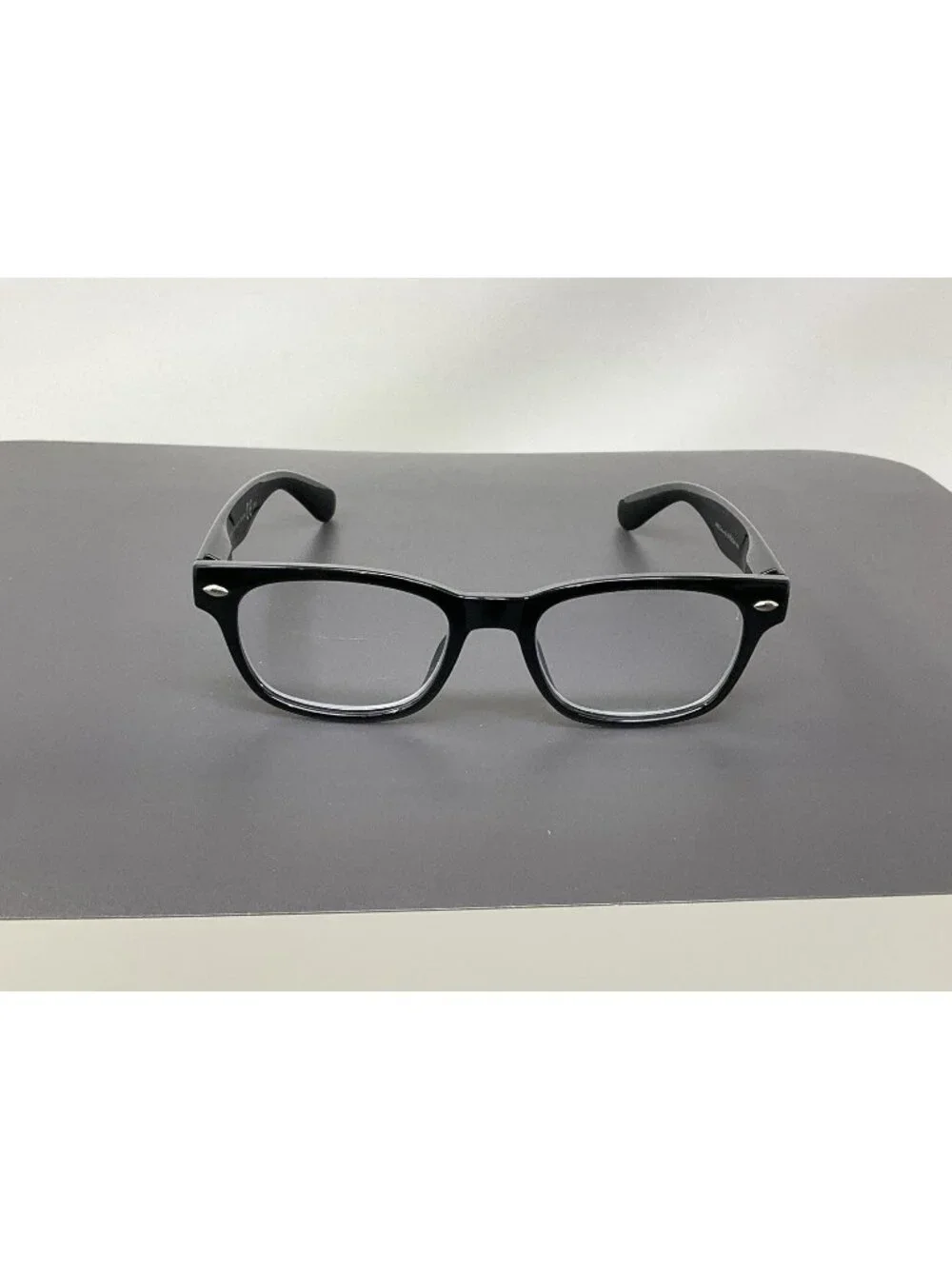 Peepers Reading Glass  Clark Blue Light Filter  + 2.00 Black