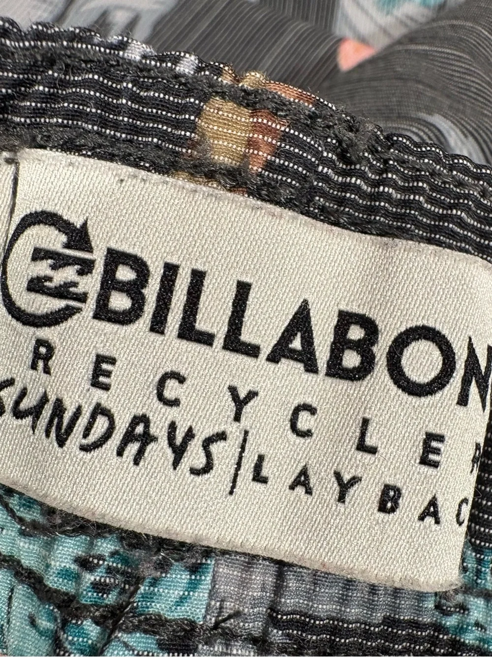 Billabong tropical print