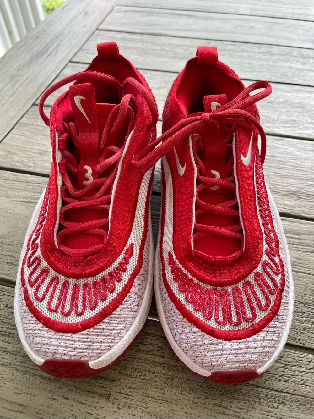 Nike cosmic unity