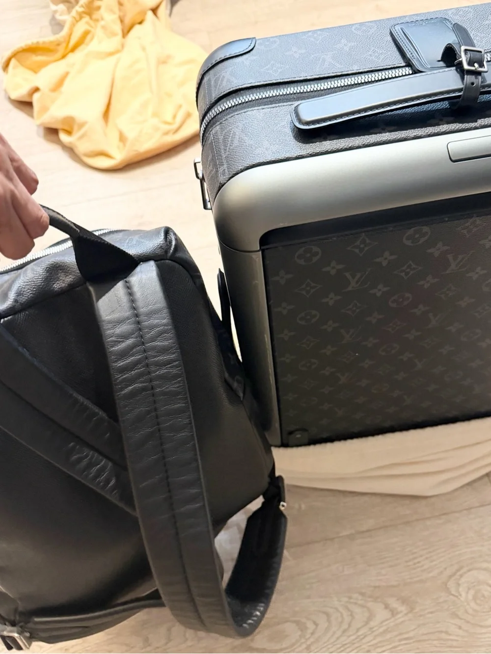 Louis Vuitton classic louis