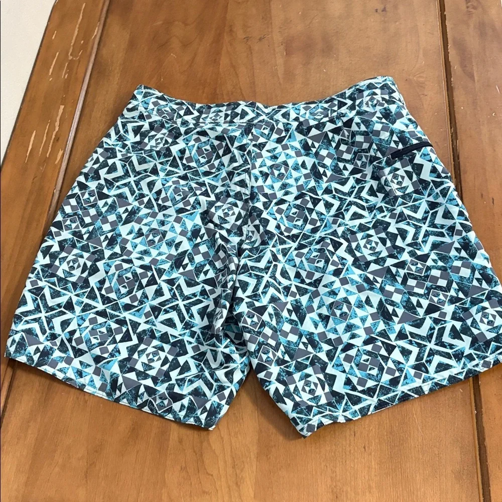 Patagonia stylish geometric