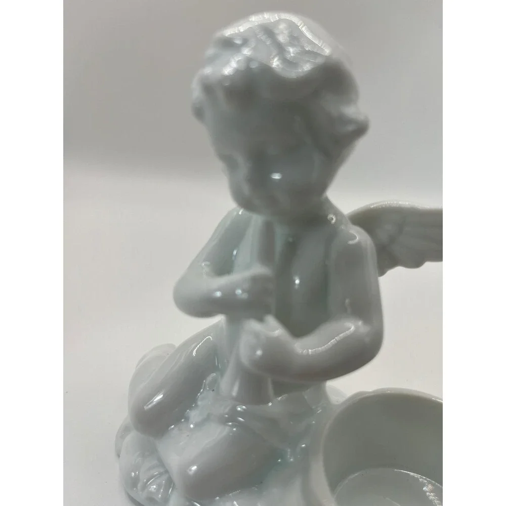 The Unbranded Brand set angel