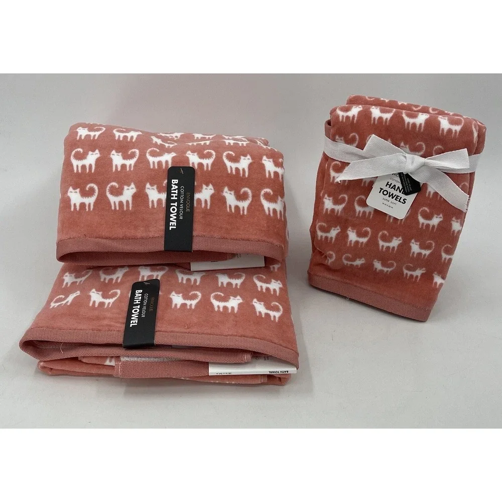 Caro Kitty Cat Print Pink Coral & White Bath (2) & Hand Towel (2) Set of 4 Total