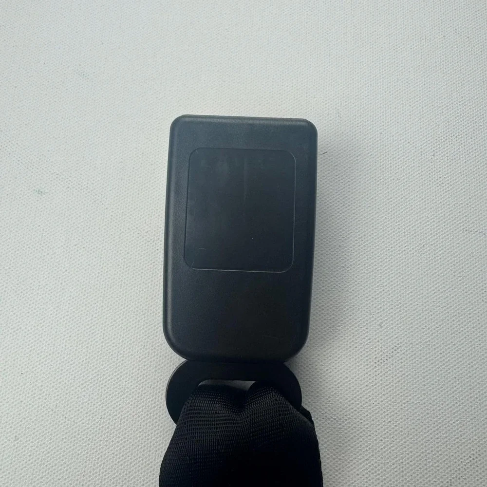 N/A black seat