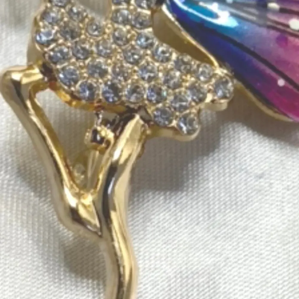 no brand gold tone