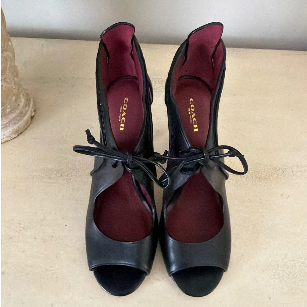Coach sophisticated leather