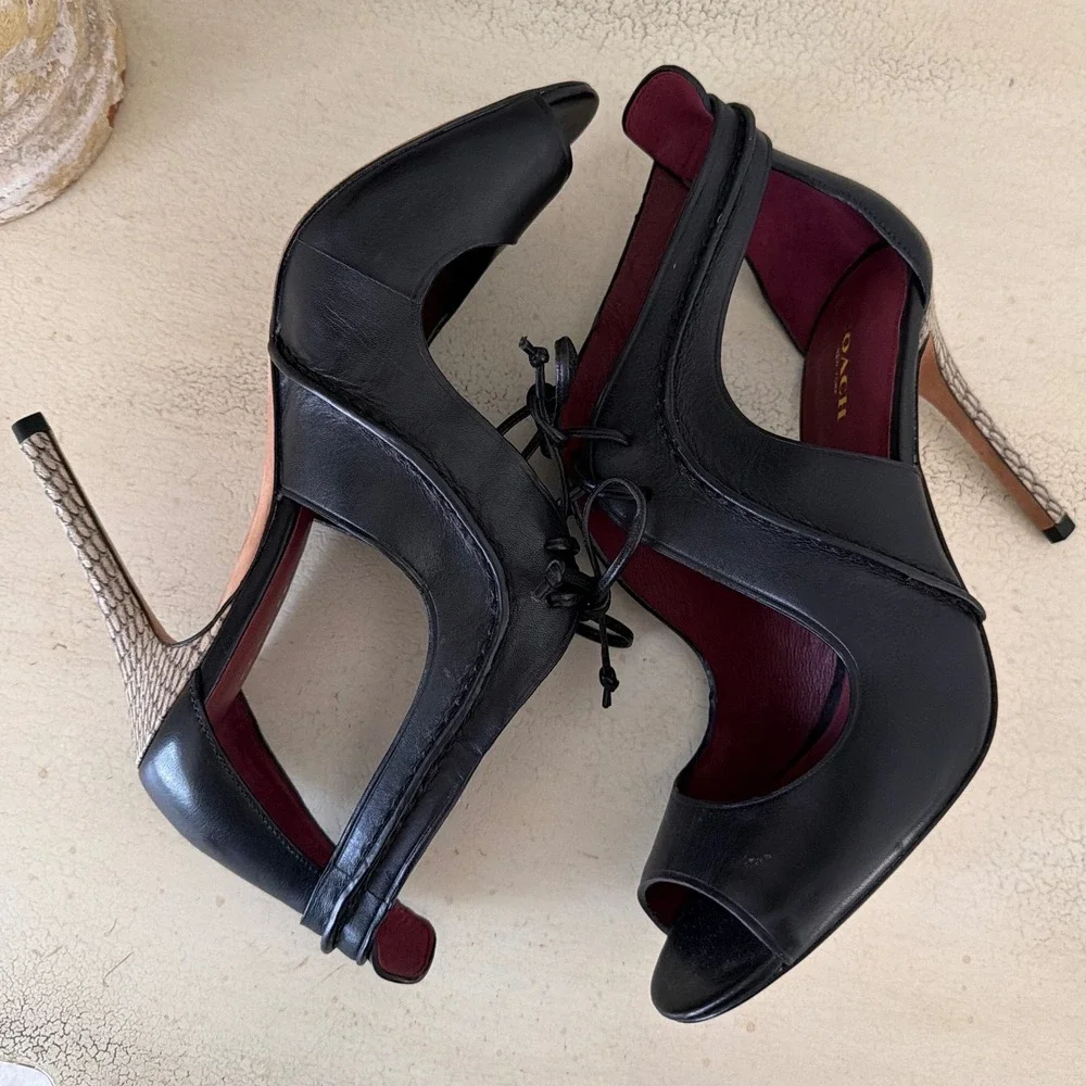 Coach sophisticated leather