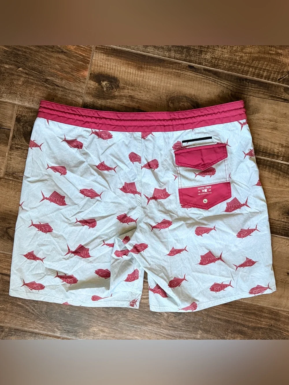 Salty Crew lightweight swim